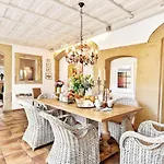 Sofie בית נופש