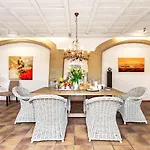 בית נופש Sofie *